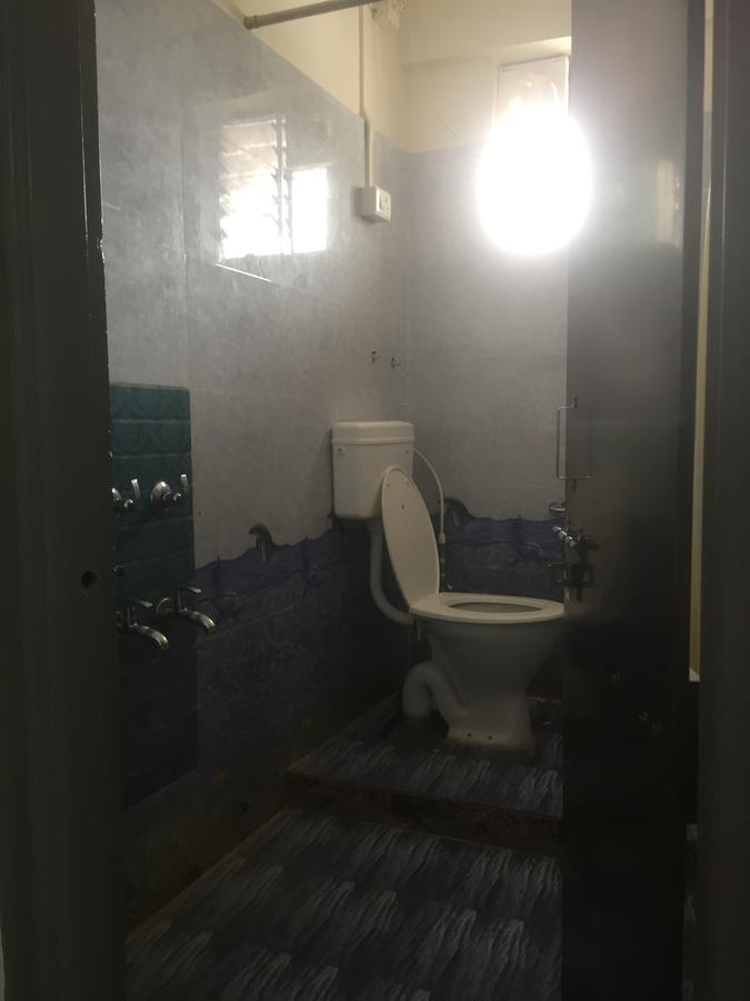 Joshi Yatri Niwas Otel Kolhapur Dış mekan fotoğraf